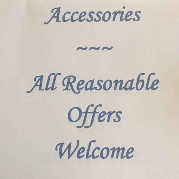 Accessories - Picture 1 of 1